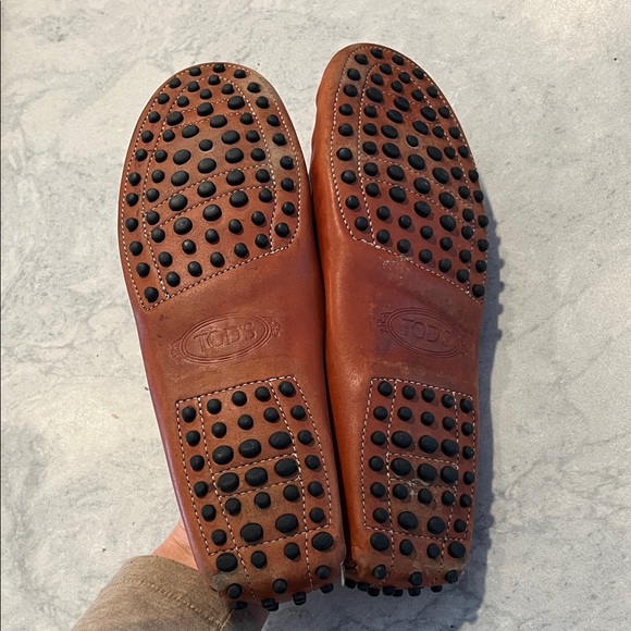 Tod's Tan Leather Loafers women’s size 39 - Picture 3 of 4